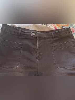 High-Waist Black Front-Pocket Jeans
